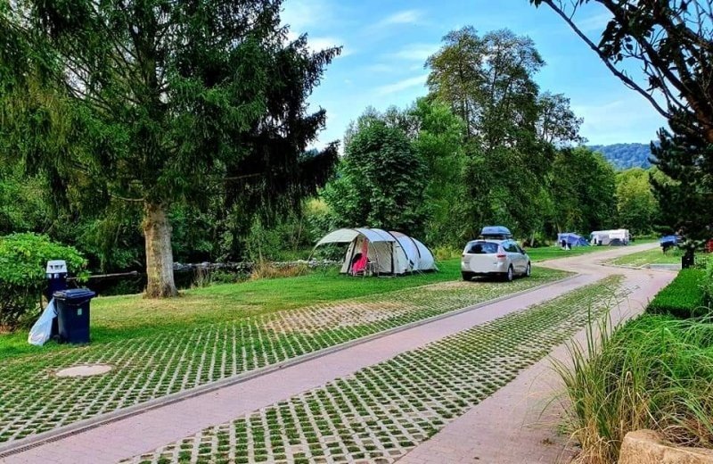 Campingplatz am wasser standard 2