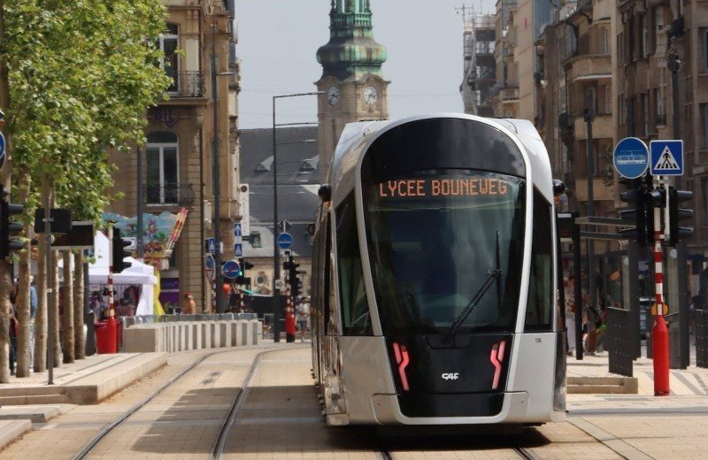 Öffentliche Verkehrsmittel